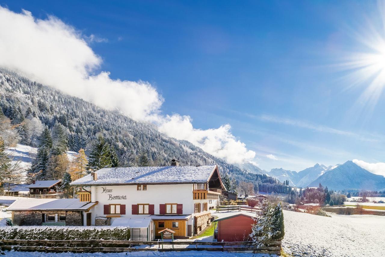Haus Berktold: 4-Star Family Wellness Retreat Apartment Oberstdorf Exterior photo