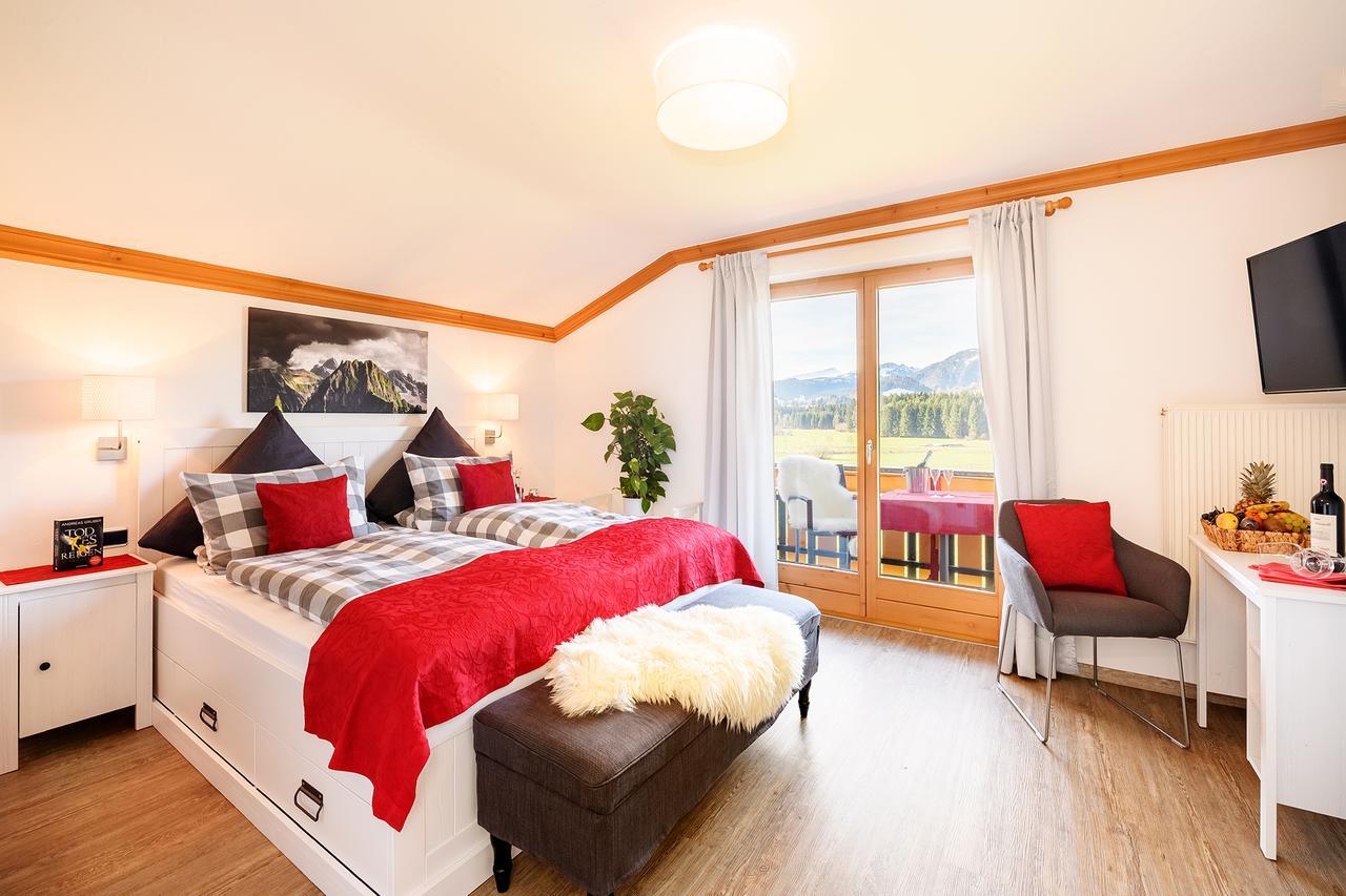 Haus Berktold: 4-Star Family Wellness Retreat Apartment Oberstdorf Exterior photo